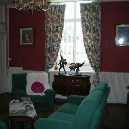 Le Chateau De Mouzay Autrecourt-sur-Aire